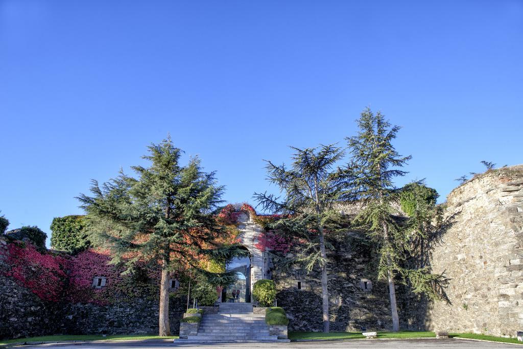 El Castell De Ciutat - Relais & Chateaux La Seu d'Urgell Luaran gambar