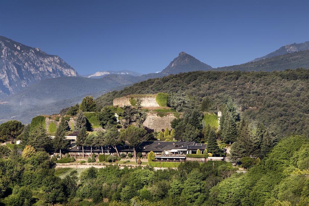 El Castell De Ciutat - Relais & Chateaux La Seu d'Urgell Luaran gambar