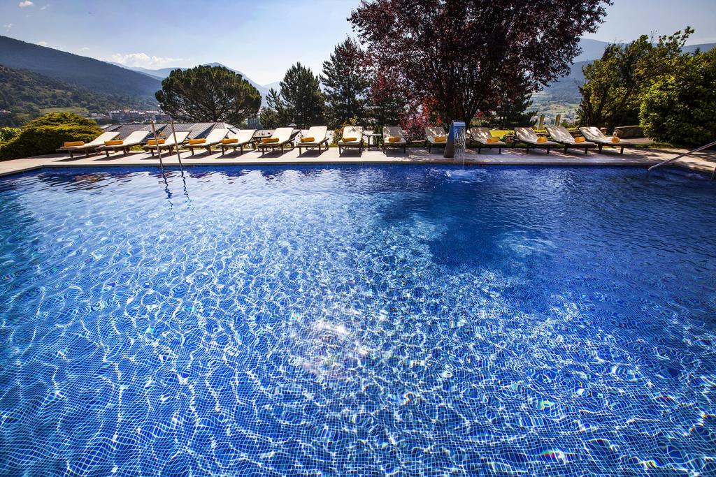 El Castell De Ciutat - Relais & Chateaux La Seu d'Urgell Luaran gambar