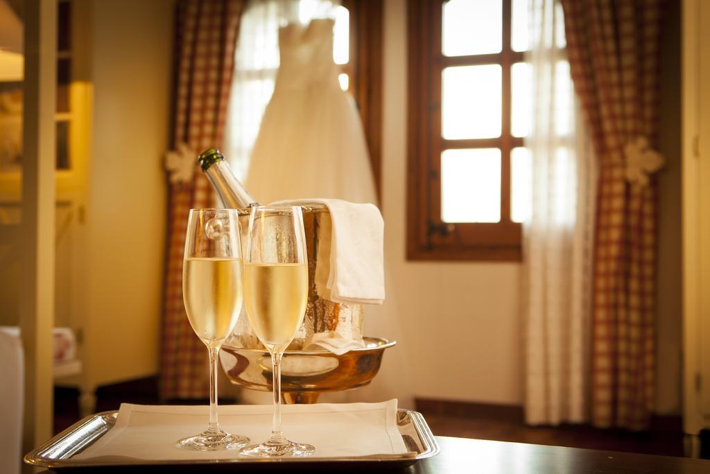 El Castell De Ciutat - Relais & Chateaux La Seu d'Urgell Luaran gambar